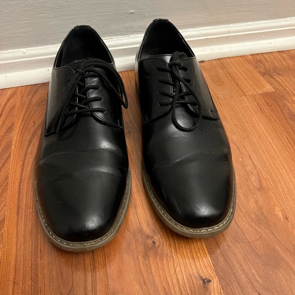 Size 9 nautica black dress shoes - Picture 2 of 5